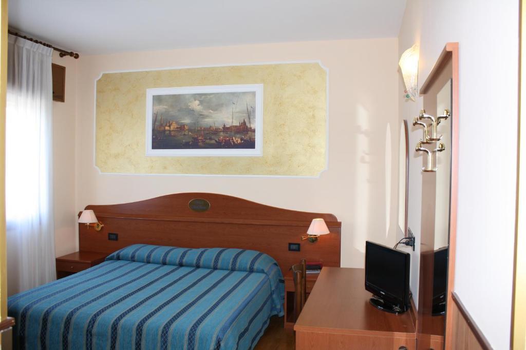 Hotel Belfiore Salzano Szoba fotó